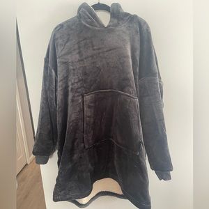 Huggle Blanket Sweatshirt